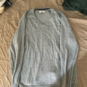 Grey V-Neck Old Navy Sweater. Size Small